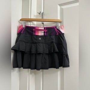 Lululemon tennis skirt - great condition!